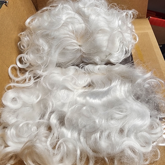 Halco Santa suit size large - Picture 8 of 9